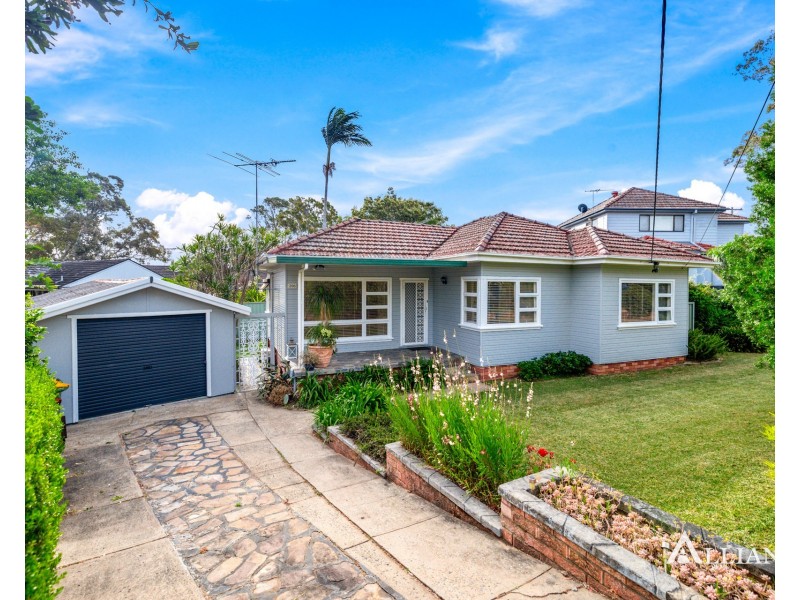 206 Lambeth Street, Picnic Point NSW 2213