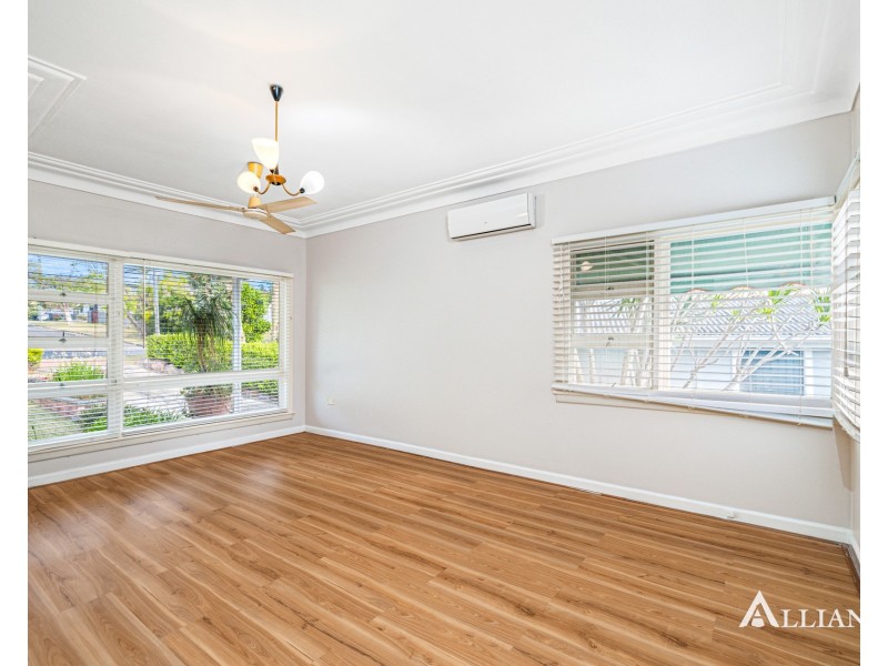 206 Lambeth Street, Picnic Point NSW 2213