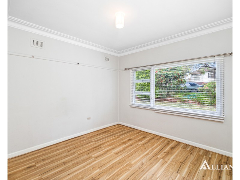 206 Lambeth Street, Picnic Point NSW 2213