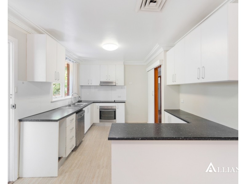40 Monie Avenue, East Hills NSW 2213