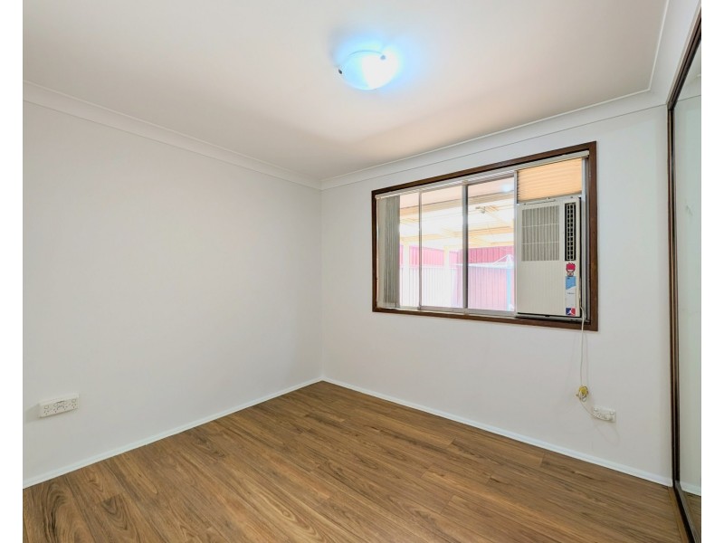 10 Ganmain Crescent, Milperra NSW 2214