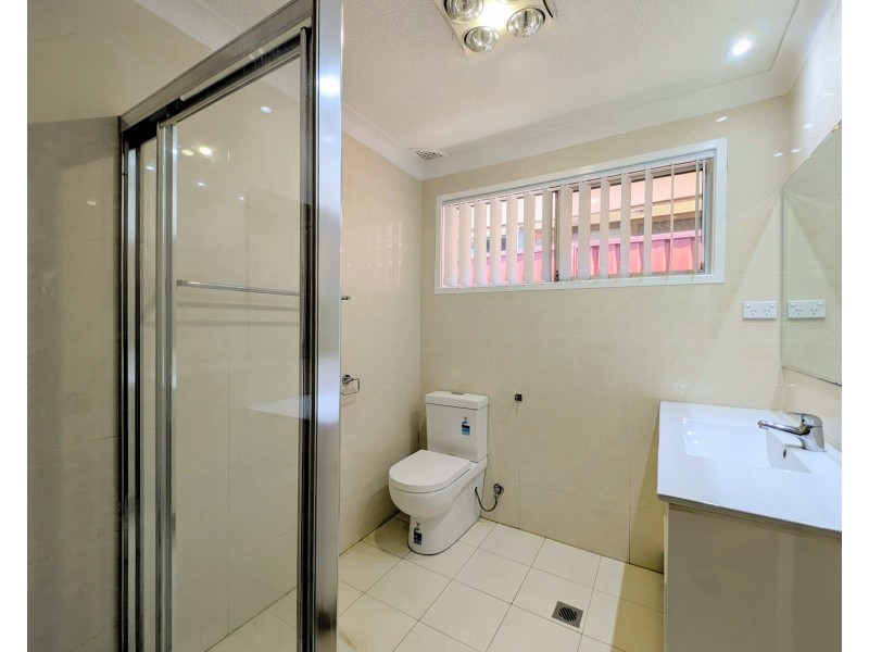 10 Ganmain Crescent, Milperra NSW 2214