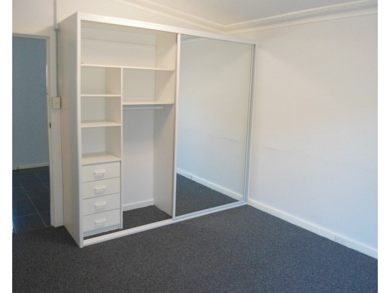 2 Dalziel Avenue, Panania NSW 2213