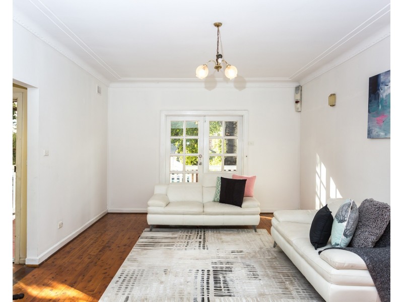 57 Maclaurin Avenue, East Hills NSW 2213
