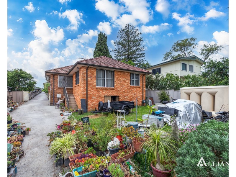 22 Woodburn Avenue, Panania NSW 2213