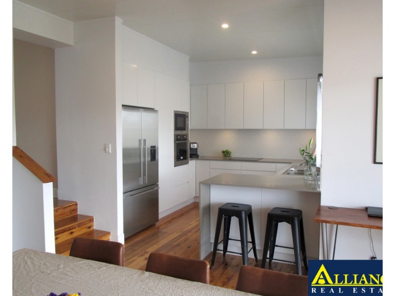 11 Picnic Point Road, Panania NSW 2213