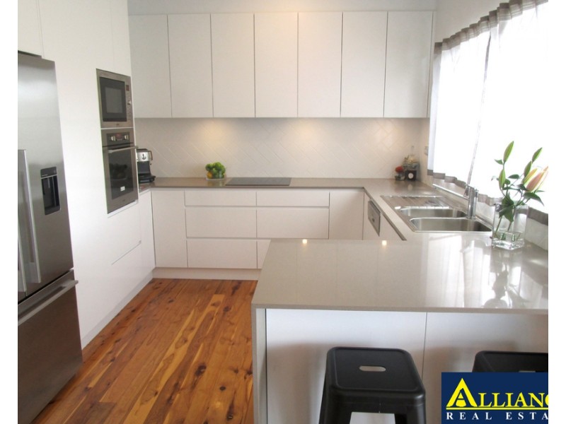 11 Picnic Point Road, Panania NSW 2213