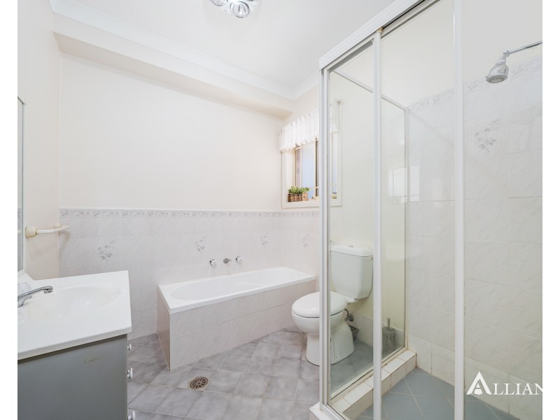 3/14 Cook Crescent, East Hills NSW 2213