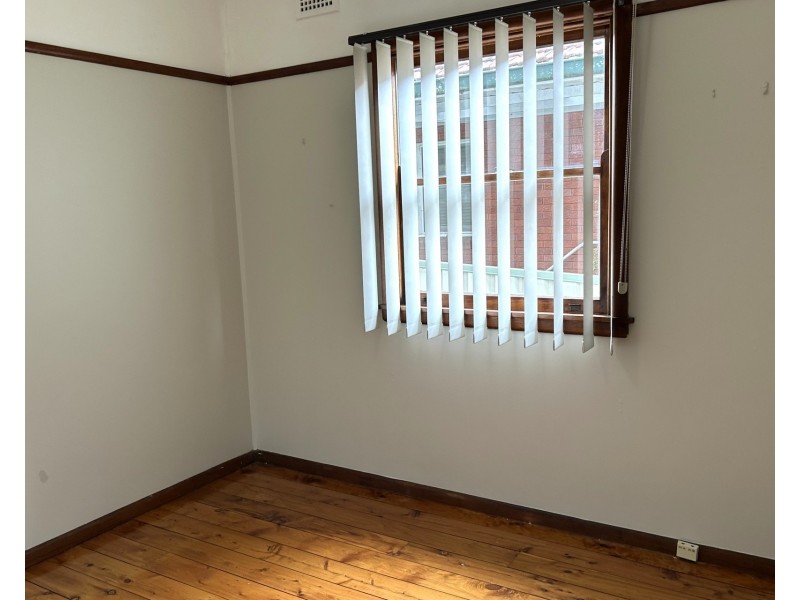 4 Malvern Street, Panania NSW 2213