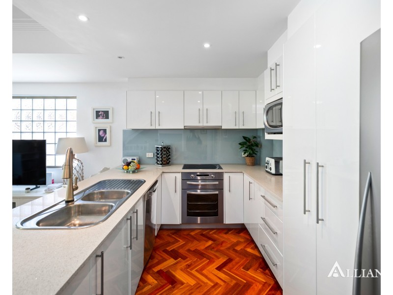 8/837 Henry Lawson Drive, Picnic Point NSW 2213