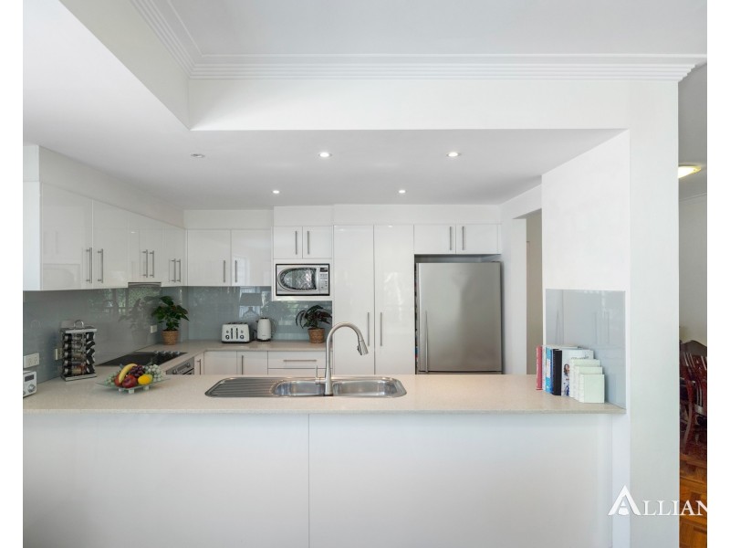 8/837 Henry Lawson Drive, Picnic Point NSW 2213