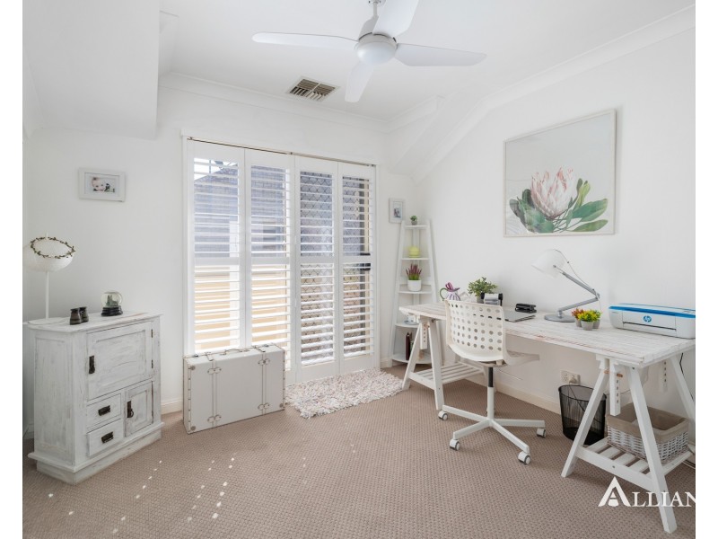 8/837 Henry Lawson Drive, Picnic Point NSW 2213