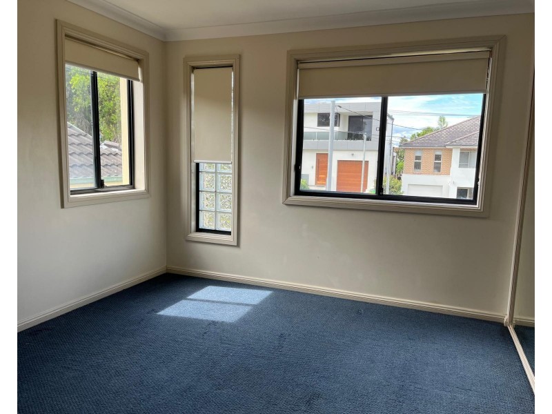 4 Fewtrell Avenue, Revesby Heights NSW 2212