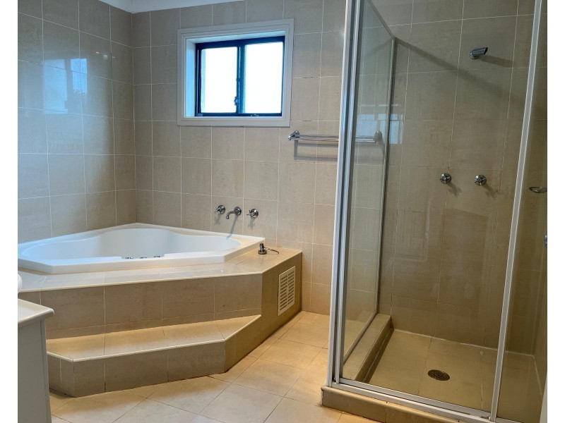 4 Fewtrell Avenue, Revesby Heights NSW 2212