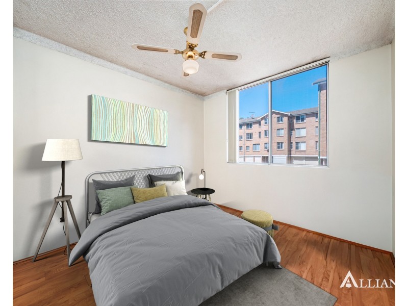 1/4 Beale Street, Liverpool NSW 2170