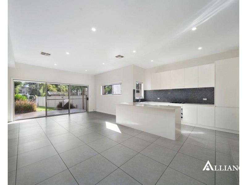 2 Wyatt Avenue, Padstow NSW 2211