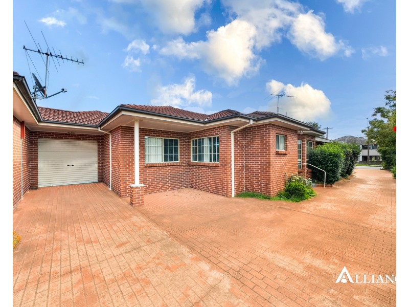 2/71 Tower Street, Panania NSW 2213