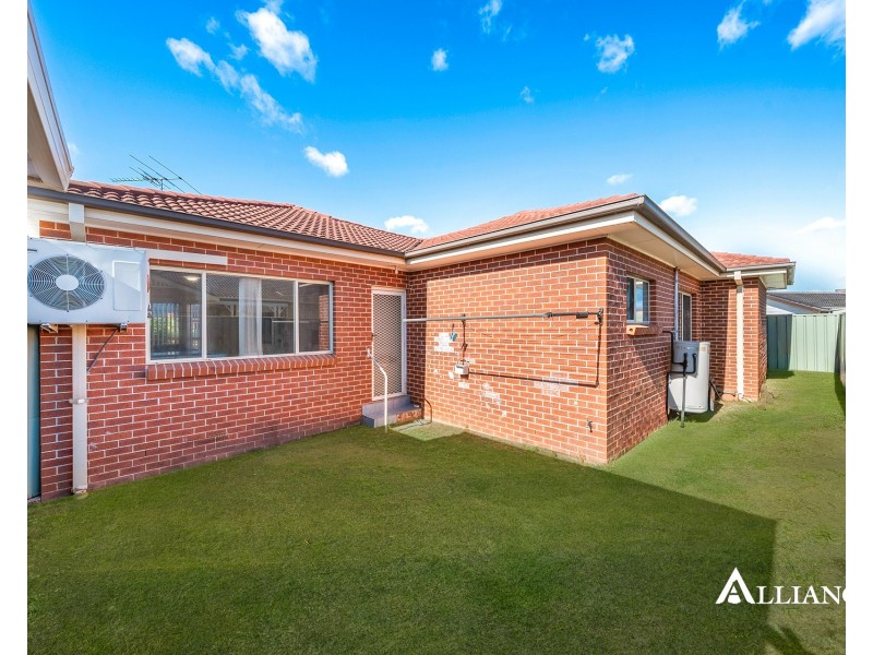 2/71 Tower Street, Panania NSW 2213