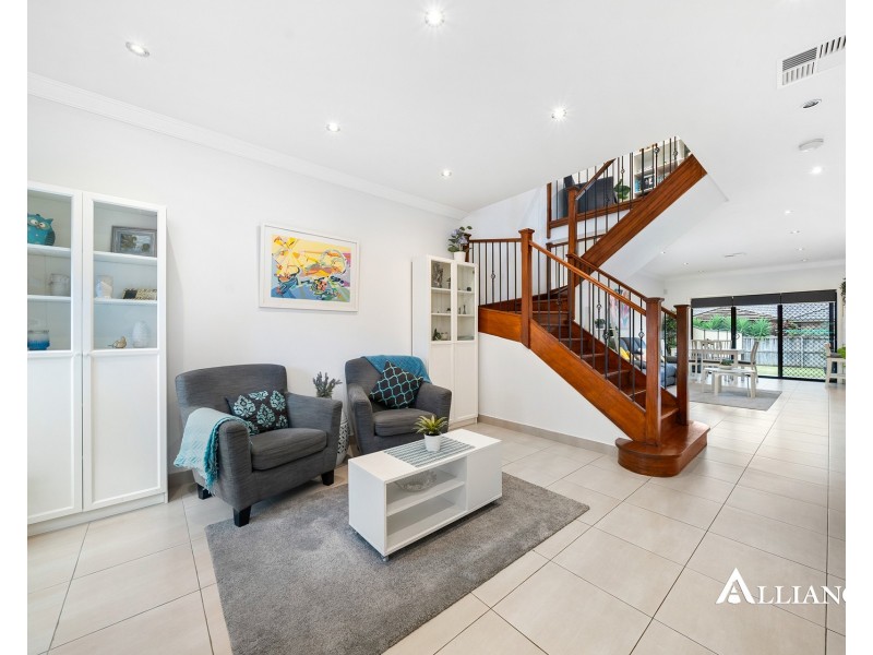 2 Mckevitte Avenue, East Hills NSW 2213