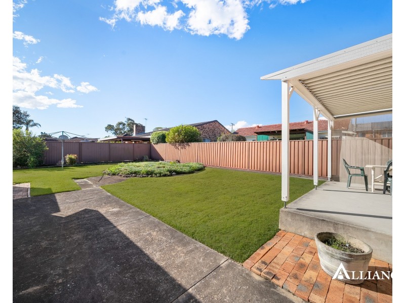 46 Burns Road, Picnic Point NSW 2213