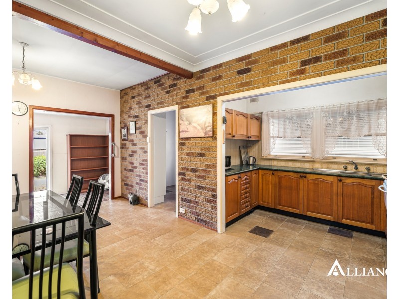 18 Blanc Avenue, East Hills NSW 2213
