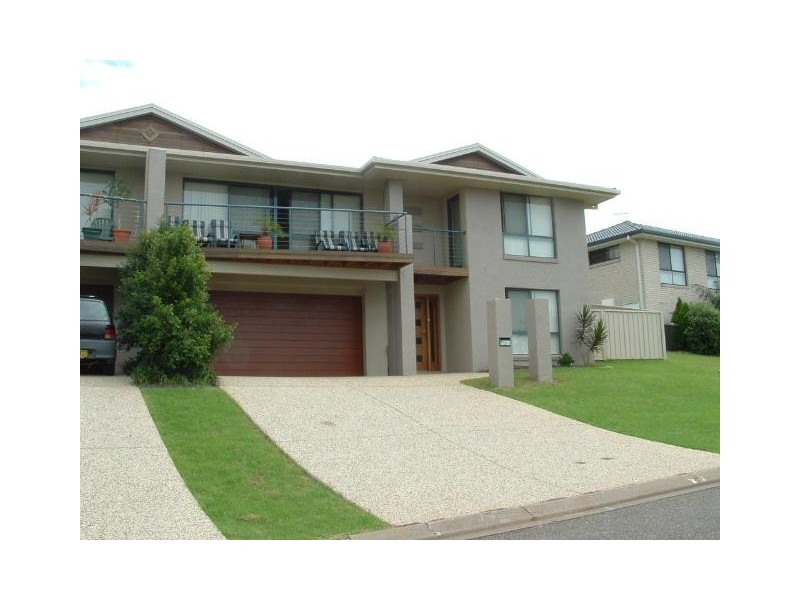 2/1 Sapphire Drive, Port Macquarie NSW 2444