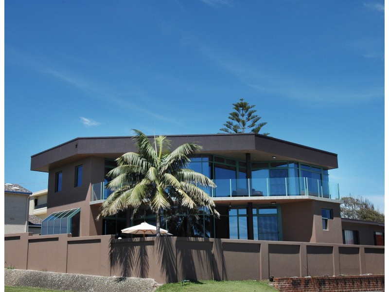 5 Pacific Drive, Port Macquarie NSW 2444