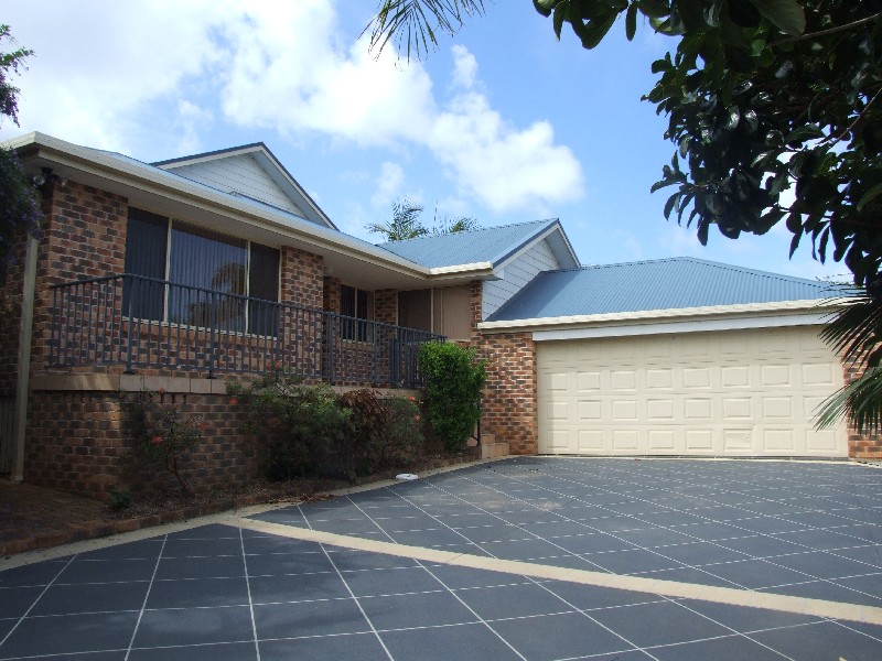8 Hampton Court, Port Macquarie NSW 2444