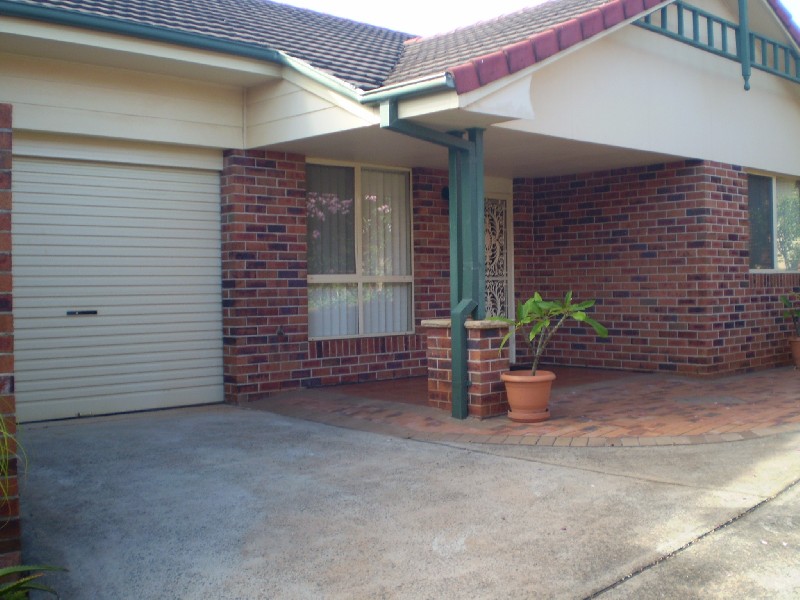 2/33 Sapphire Drive , Port Macquarie NSW 2444