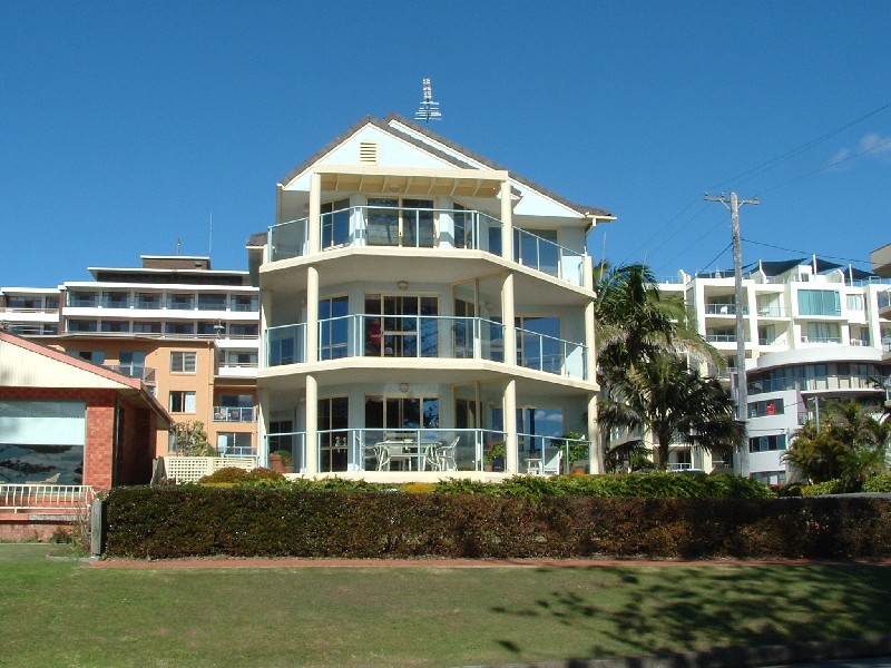 2/4 Stewart Street, Port Macquarie NSW 2444