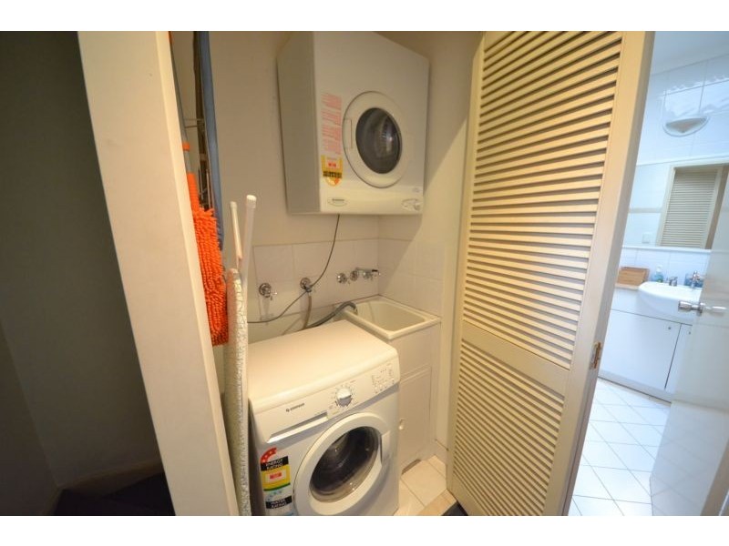 1/175 Cathedral Street, Potts Point NSW 2011