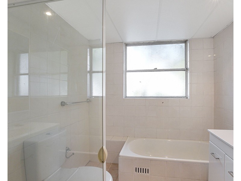 11/211 Old South Head Road, Bondi NSW 2026