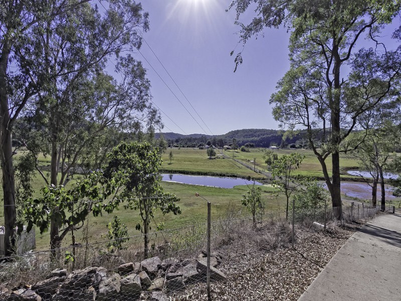 825 River Road, Lower Portland NSW 2756