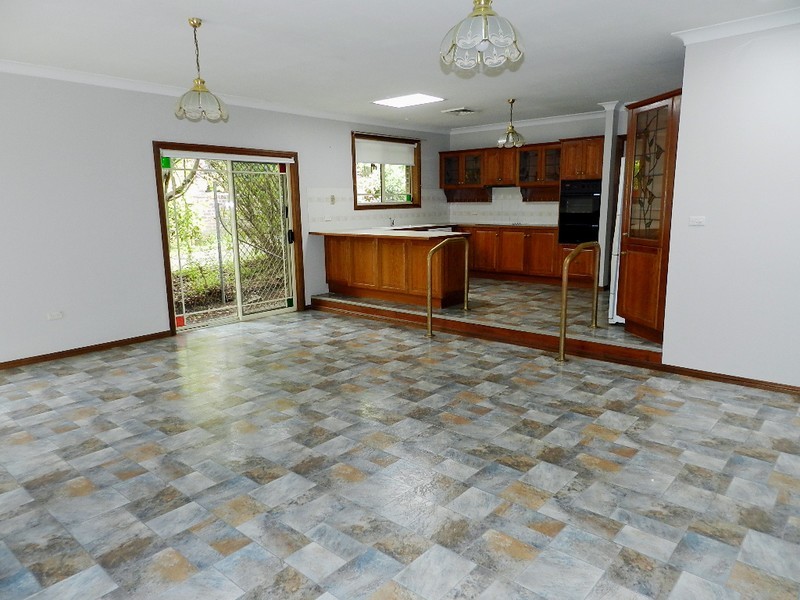 7 Kerrs Road, Castle Hill NSW 2154