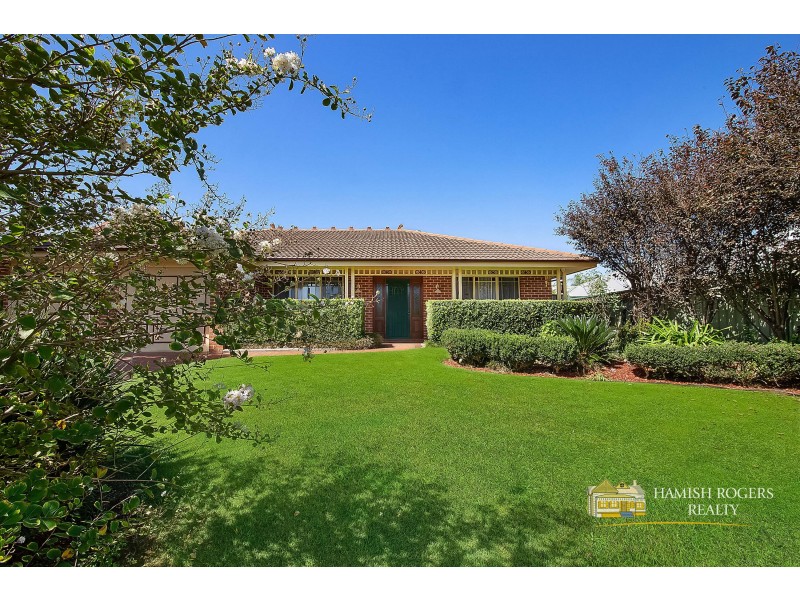 4 Ilma Close, Mcgraths Hill NSW 2756