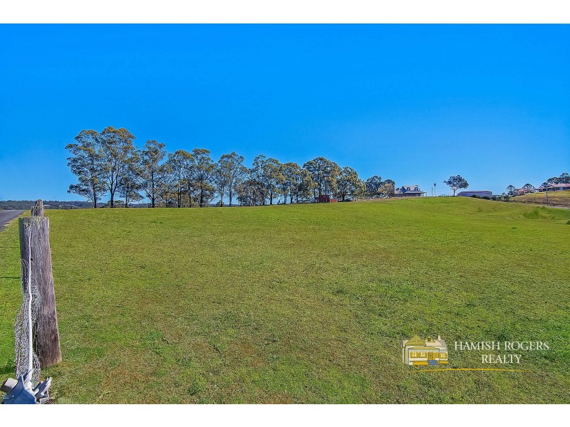 42 Cabbage Tree Road, Grose Vale NSW 2753