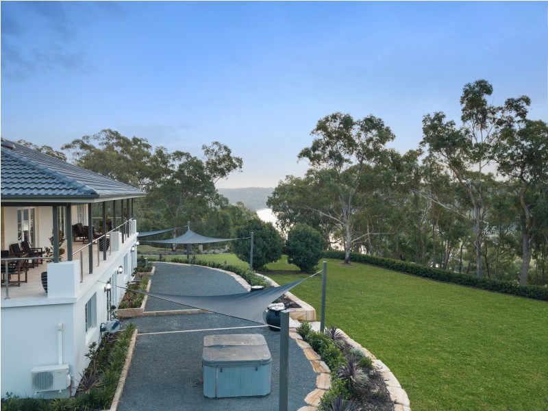 15 Moss Ridge, Sackville North NSW 2756