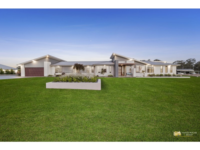 17 Wianamatta Circuit, Cattai NSW 2756