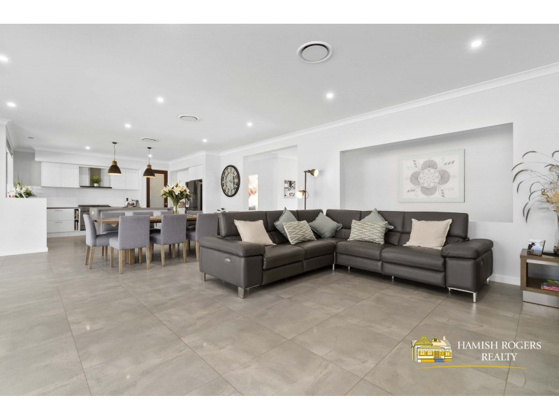 17 Wianamatta Circuit, Cattai NSW 2756