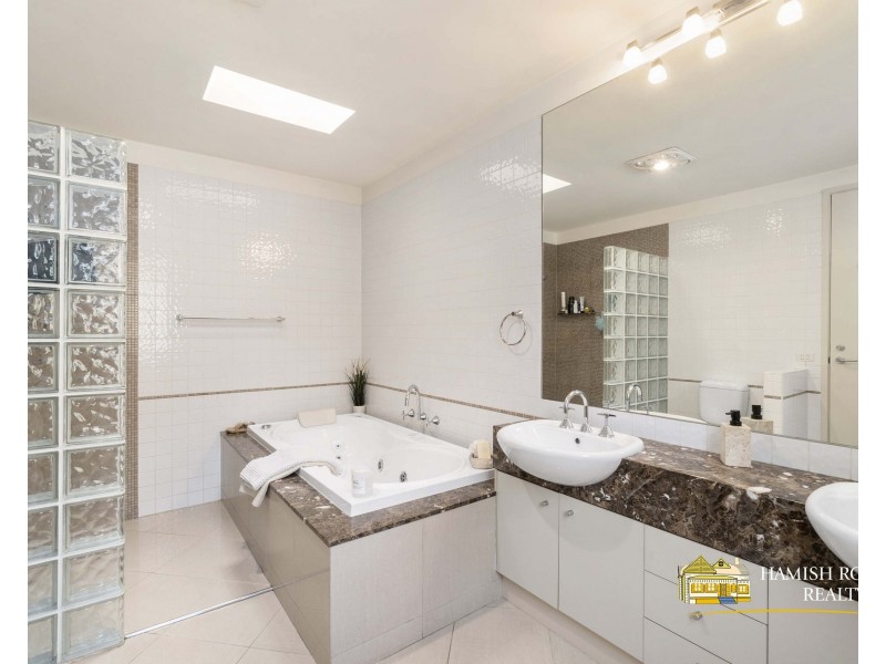 16 St Johns Road, Maraylya NSW 2765