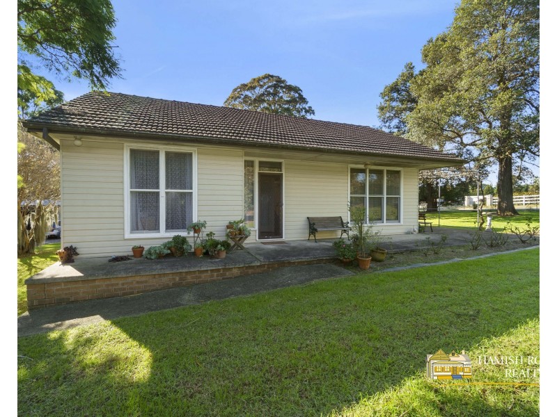 9 Munros Lane, Glenorie NSW 2157