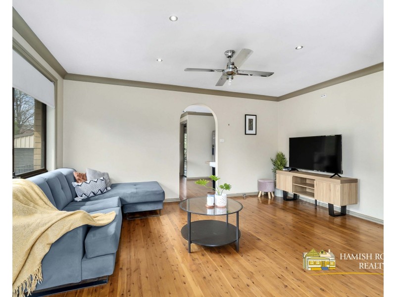 8 Griffiths Road, Mcgraths Hill NSW 2756