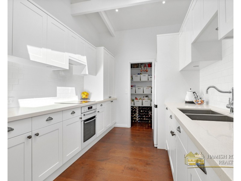 28 Cranstons Road, Middle Dural NSW 2158