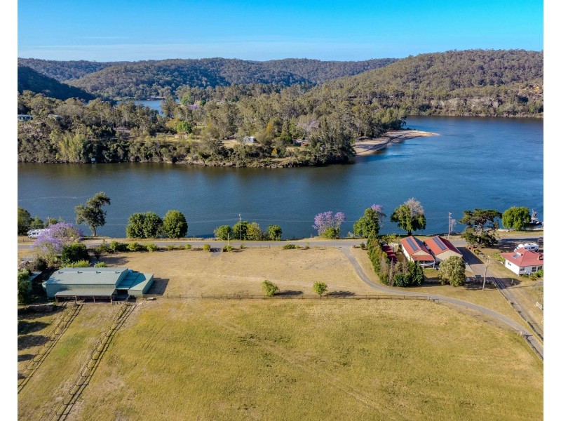 825 River Road, Lower Portland NSW 2756