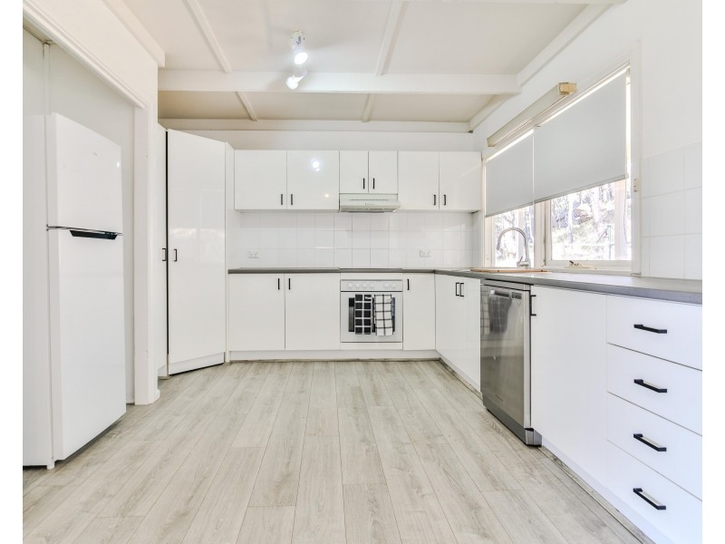 825 River Road, Lower Portland NSW 2756