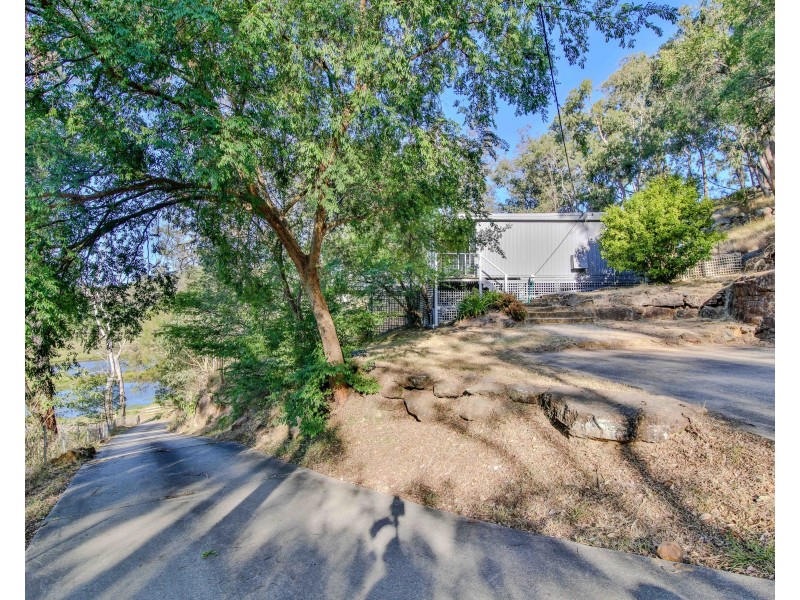 825 River Road, Lower Portland NSW 2756