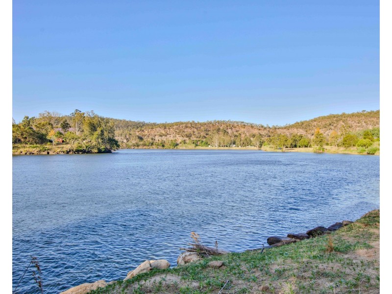 825 River Road, Lower Portland NSW 2756