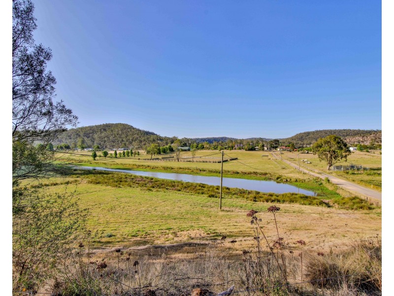825 River Road, Lower Portland NSW 2756