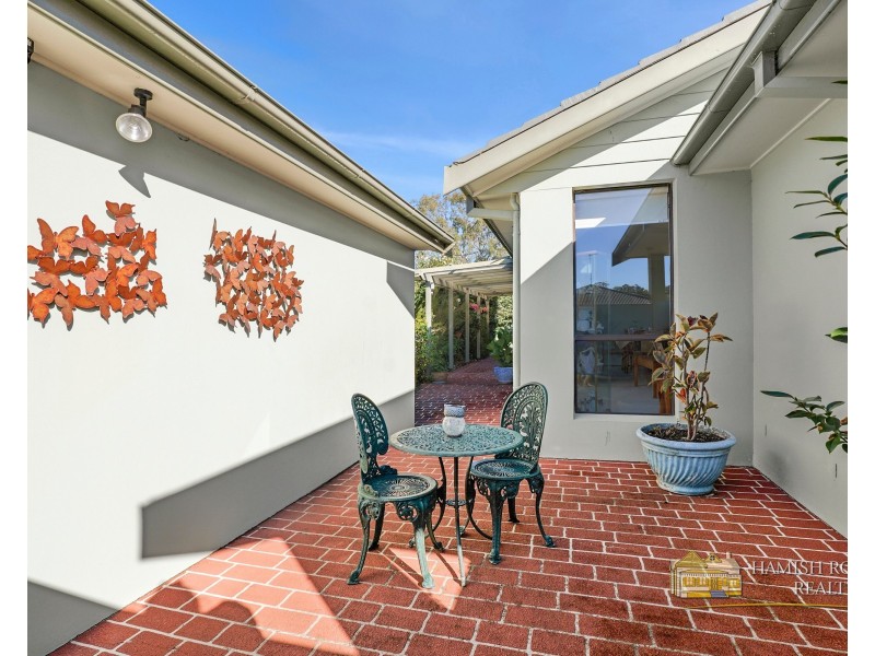 21 Andrew Thompson Drive, Mcgraths Hill NSW 2756