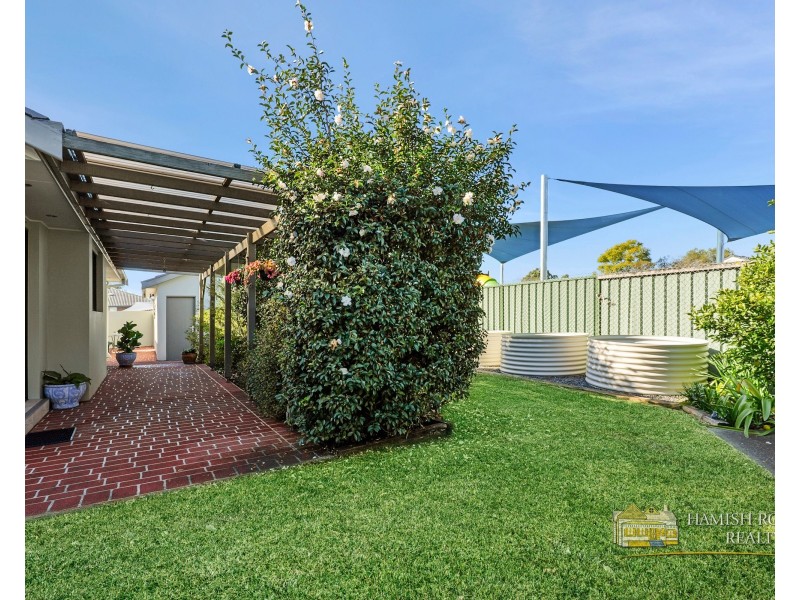 21 Andrew Thompson Drive, Mcgraths Hill NSW 2756